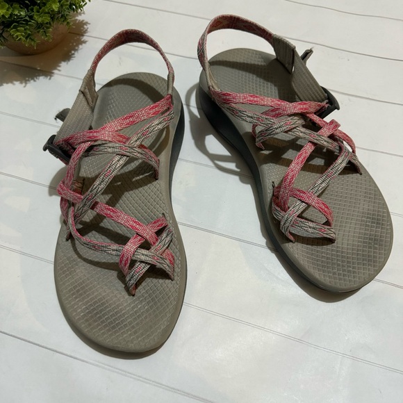 Chaco‎ Pink Gray Outdoor Camping Hiking Sandals Women’s Size 9 - Picture 1 of 4